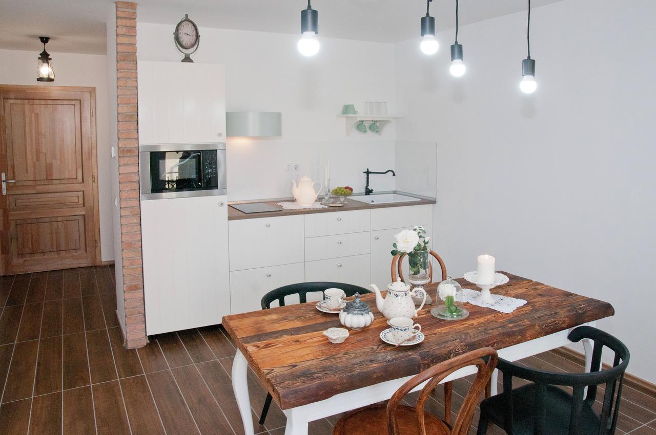 Anita Apartment