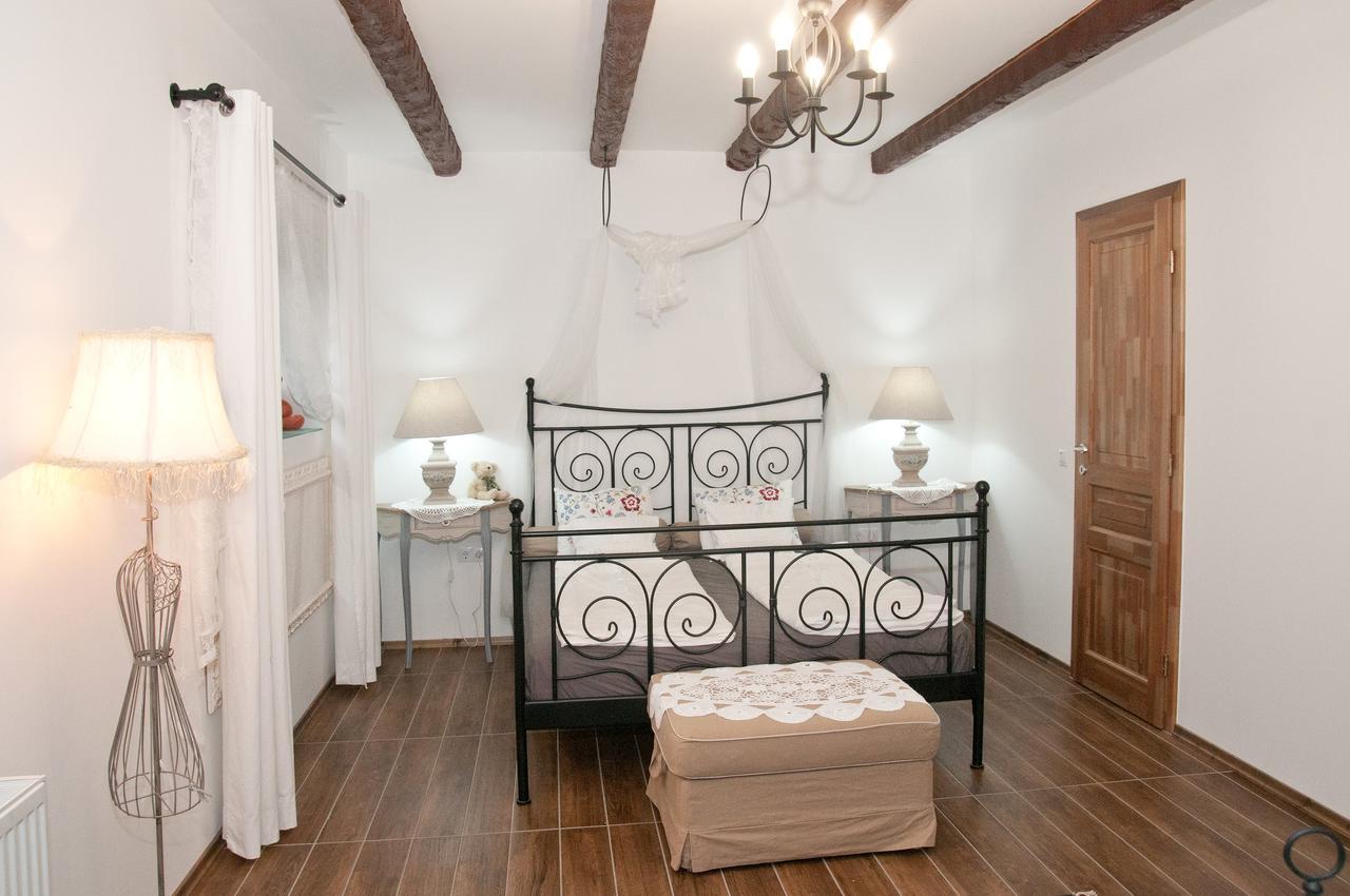 Anita Apartment
